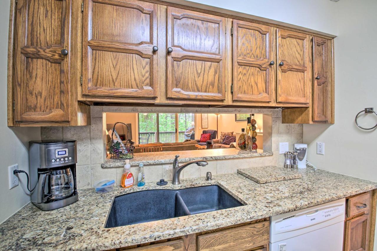 Hot Springs Village Retreat With Deck 3 Mi To Golf! Exteriör bild